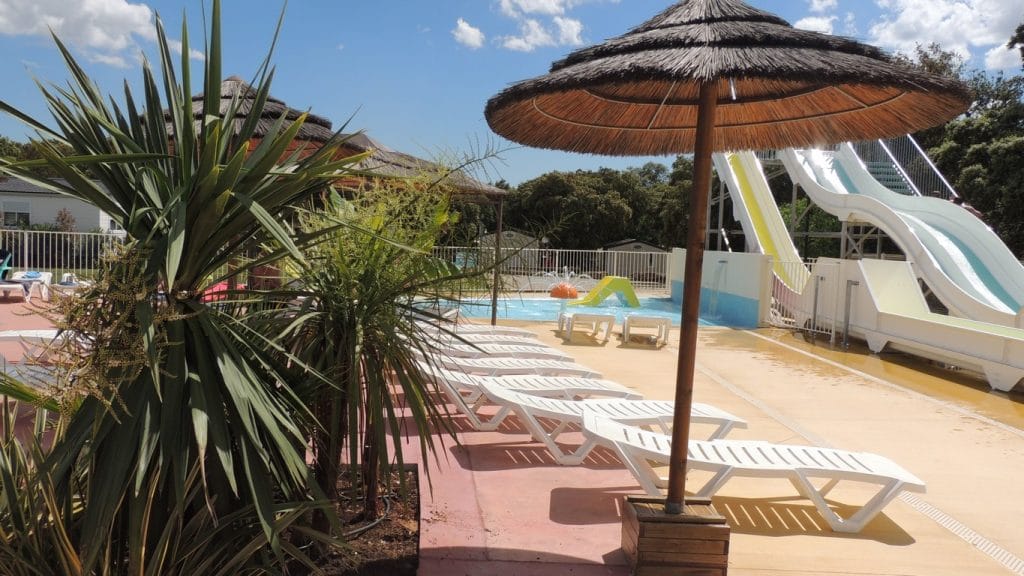 camping herault piscine