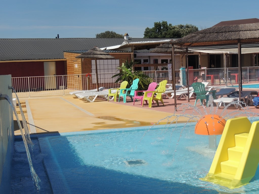 camping herault with paddling pool