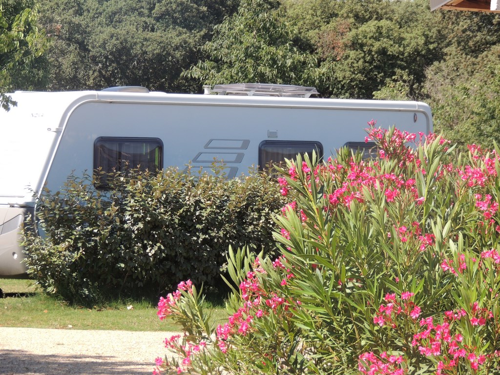 camping avec emplacement camping car languedoc roussillon
