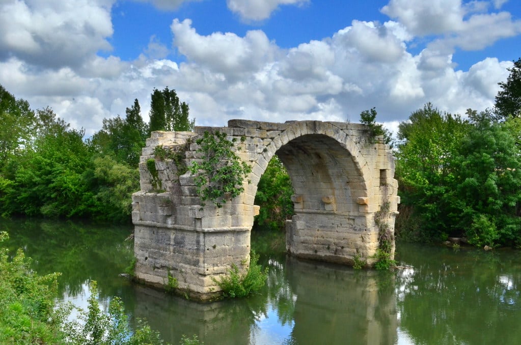 lunel and its surroundings