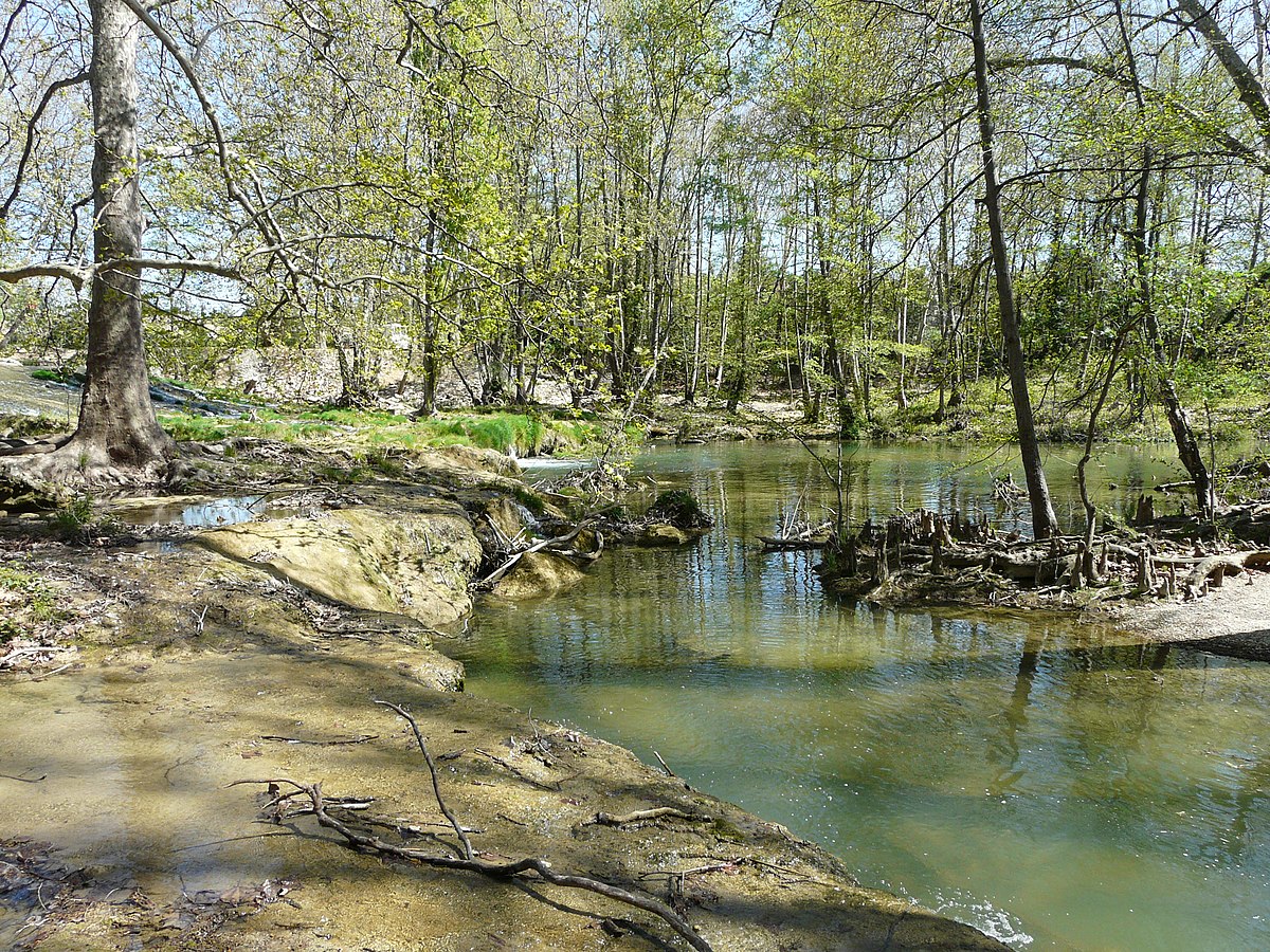 camping près de montpellier : le parc du lunaret