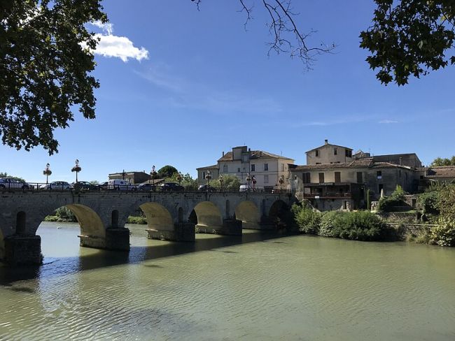 Camping Près De Lunel Dans L'hérault | Domaine De Gajan : Wc Pont Sommieres